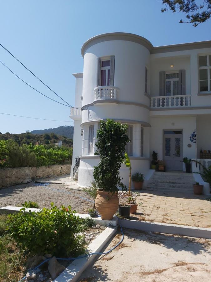Tower Traditional Pool Villa Kremastí Exterior photo