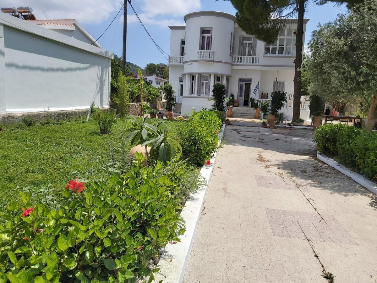 Tower Traditional Pool Villa Kremastí Exterior photo