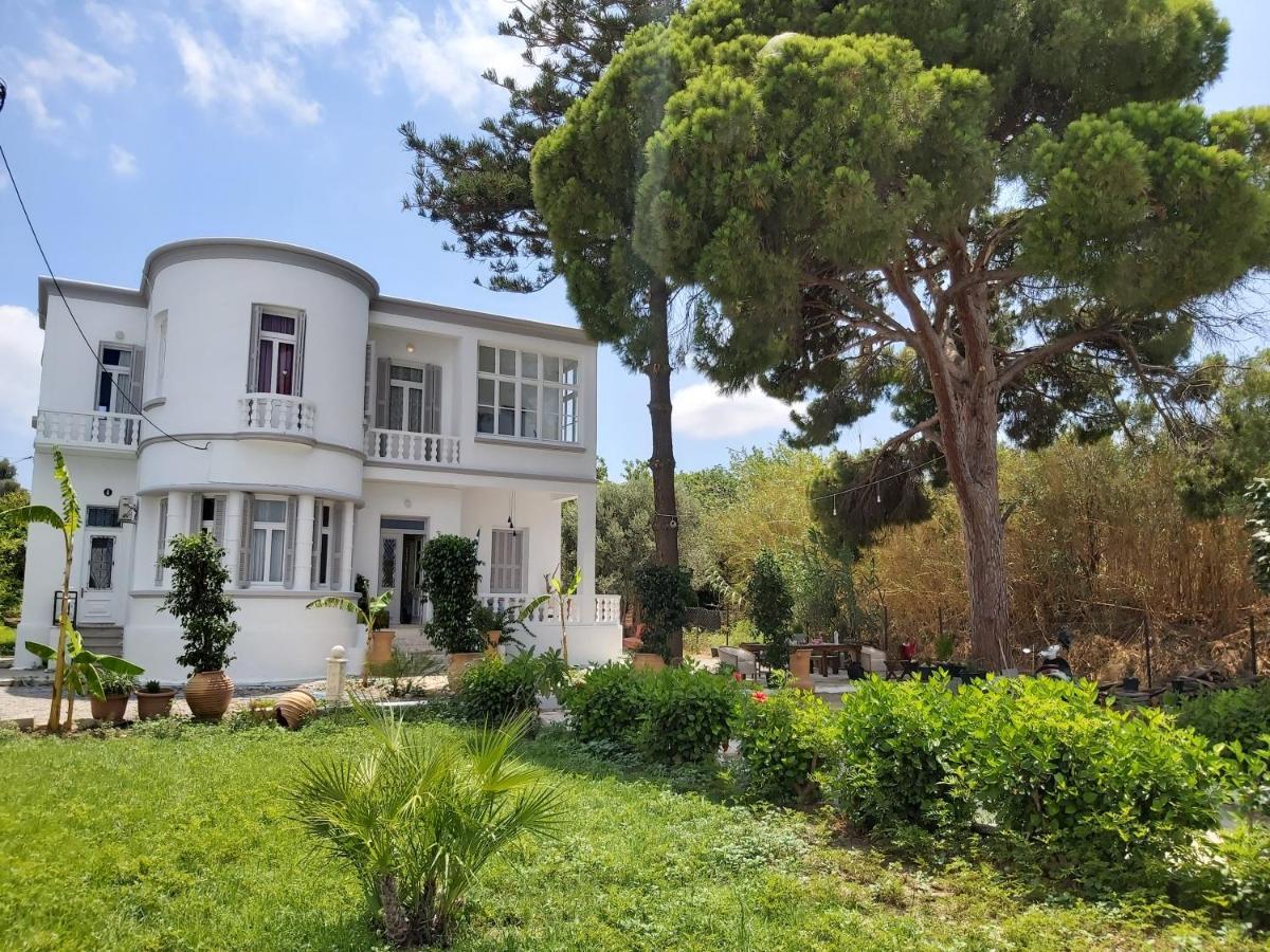 Tower Traditional Pool Villa Kremastí Exterior photo